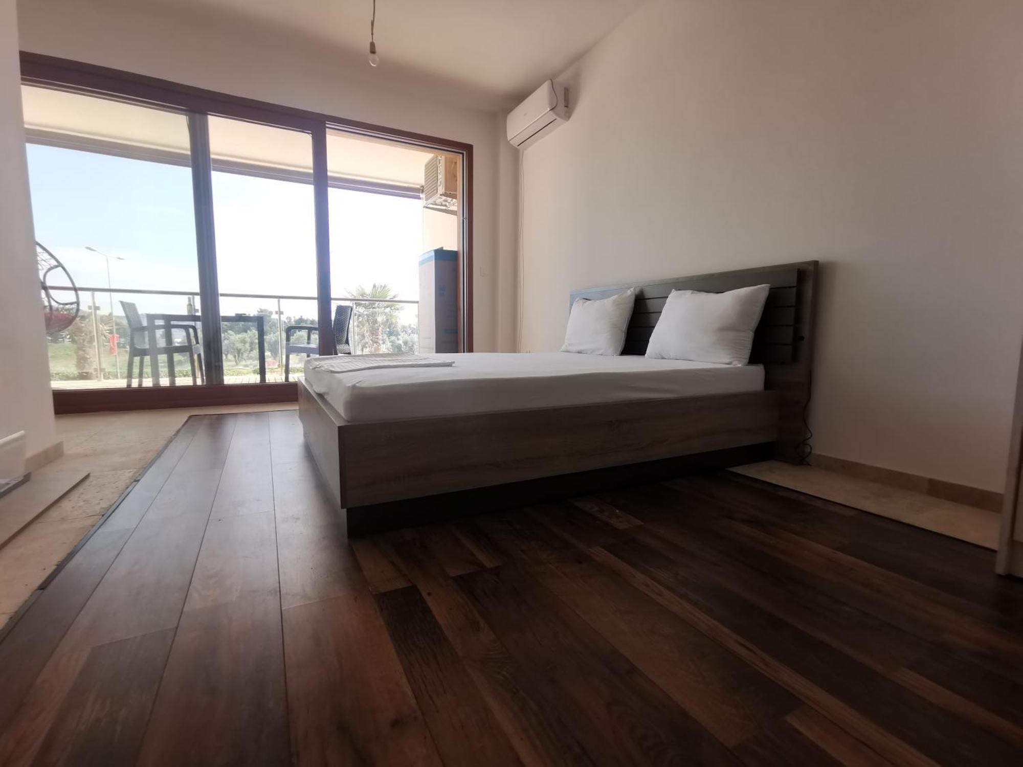 New Luxury Apartments Bar Pokoj fotografie